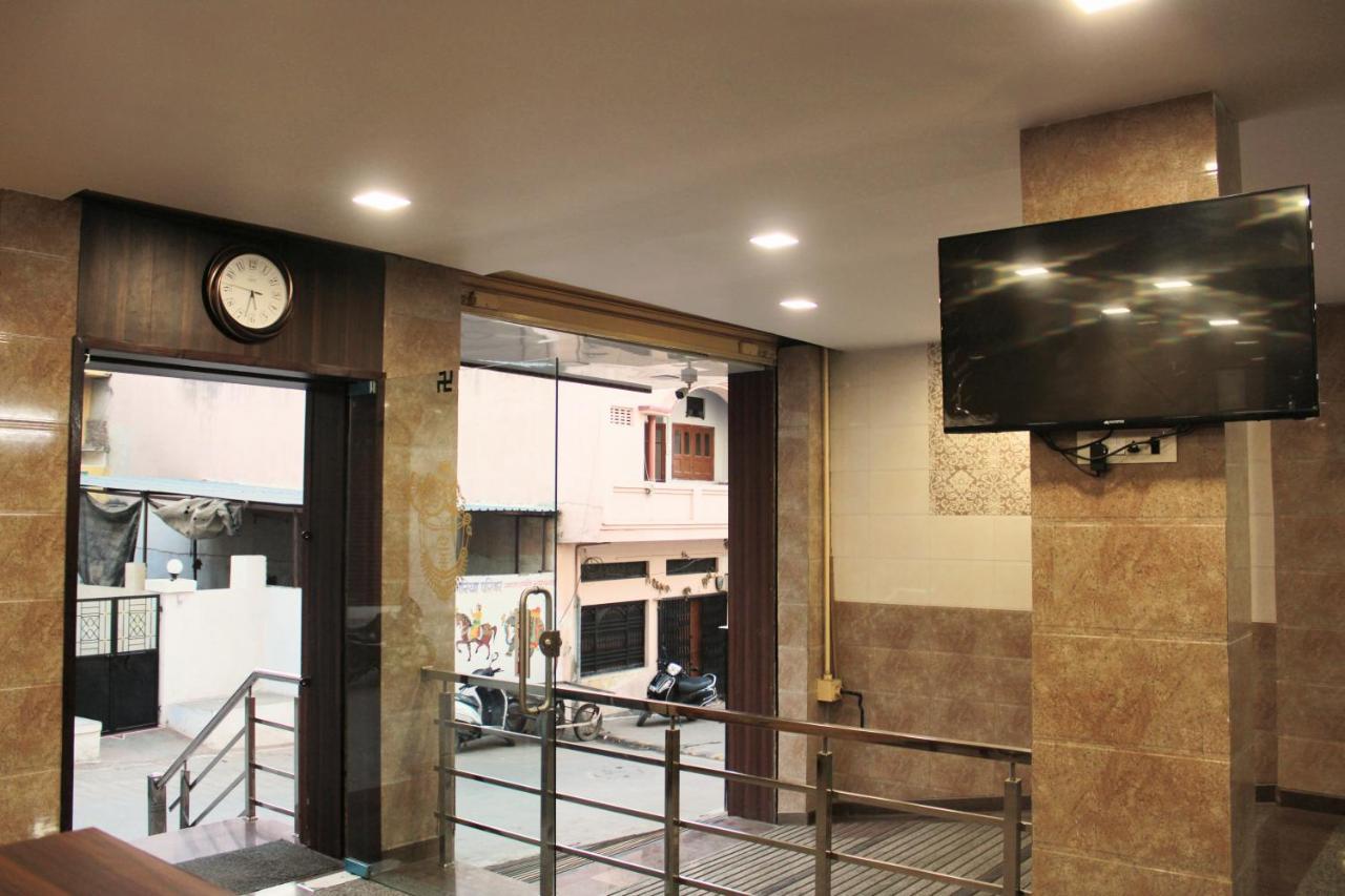 Maruti Group Of Hotels - Shri Naman Nāthdwāra Kültér fotó