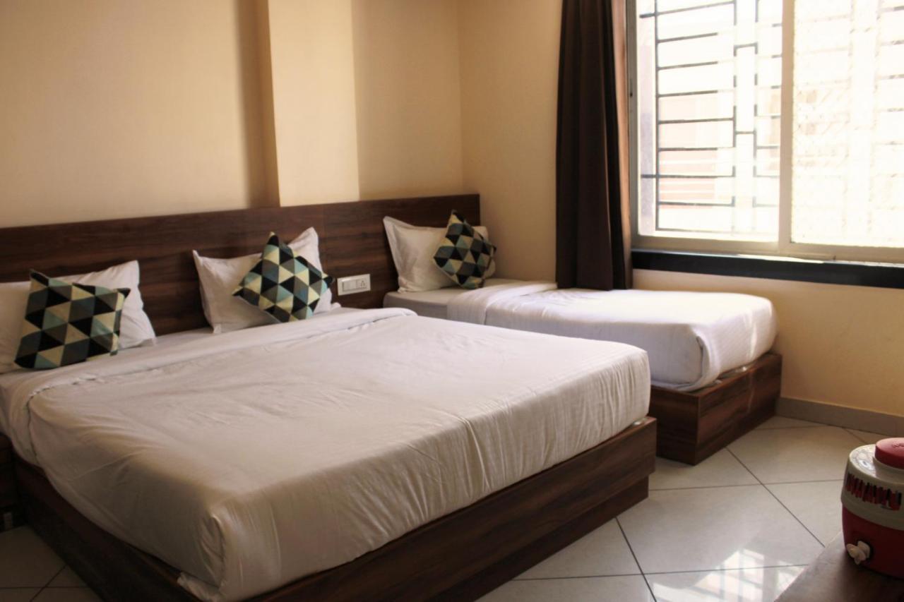 Maruti Group Of Hotels - Shri Naman Nāthdwāra Kültér fotó