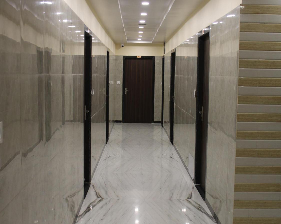 Maruti Group Of Hotels - Shri Naman Nāthdwāra Kültér fotó